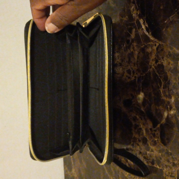 Wallet - Picture 3 of 3